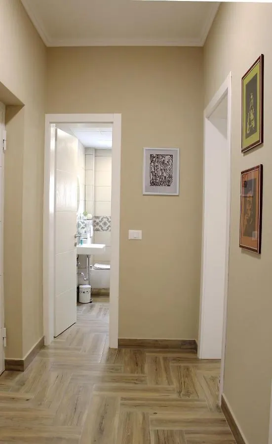 2V1 - Myslym Shyri Apartment Tirana